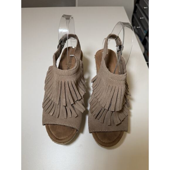 Minnetonka Sz 7 Espadrille Wedge Tan Sandal Ashley Fringe Suede Leather - Picture 3 of 8